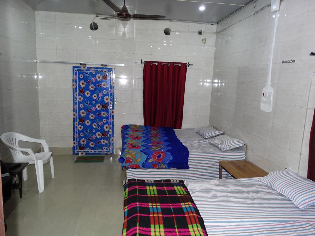 Goldy Guest House Varanasi Luaran gambar