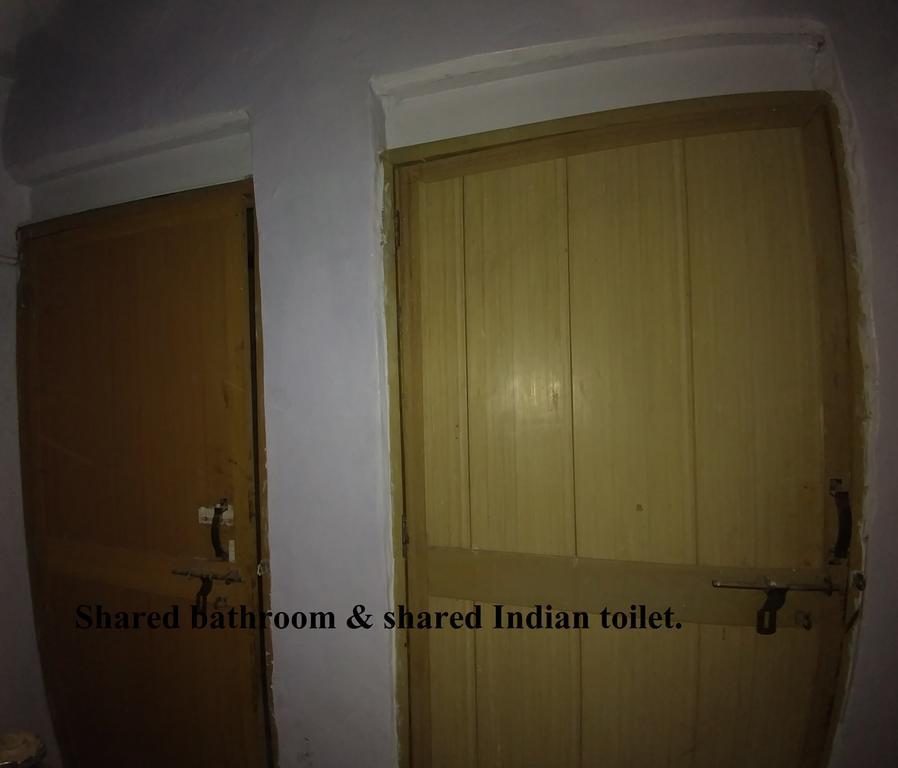 Goldy Guest House Varanasi Luaran gambar